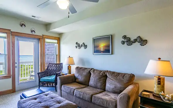 C208 - Paradise Place 208